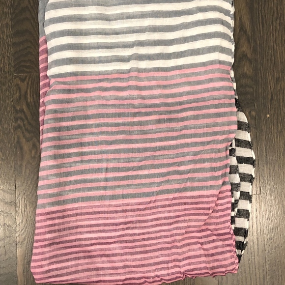 Scarf bundle - Picture 4 of 8